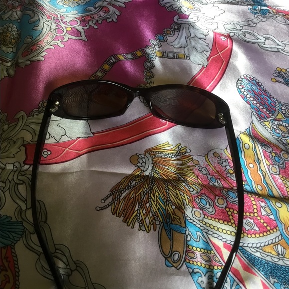 🌹Emporio Armani sunglasses - Picture 5 of 8